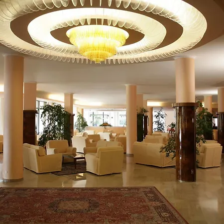 Hotel Commodore Terme 3*