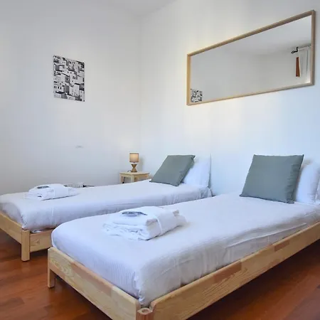 Apartment By The Hills
