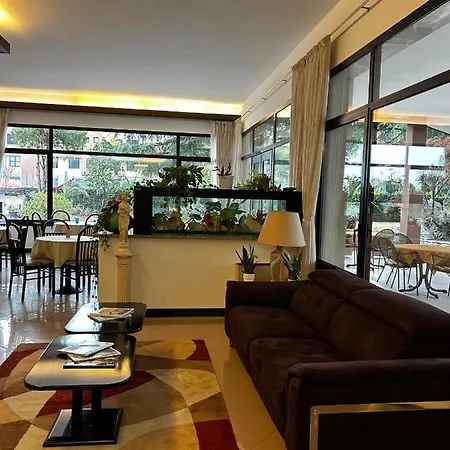 Hotel Rey's 3*
