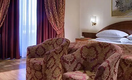 Hotel Fabilia Terme Augustus 4*